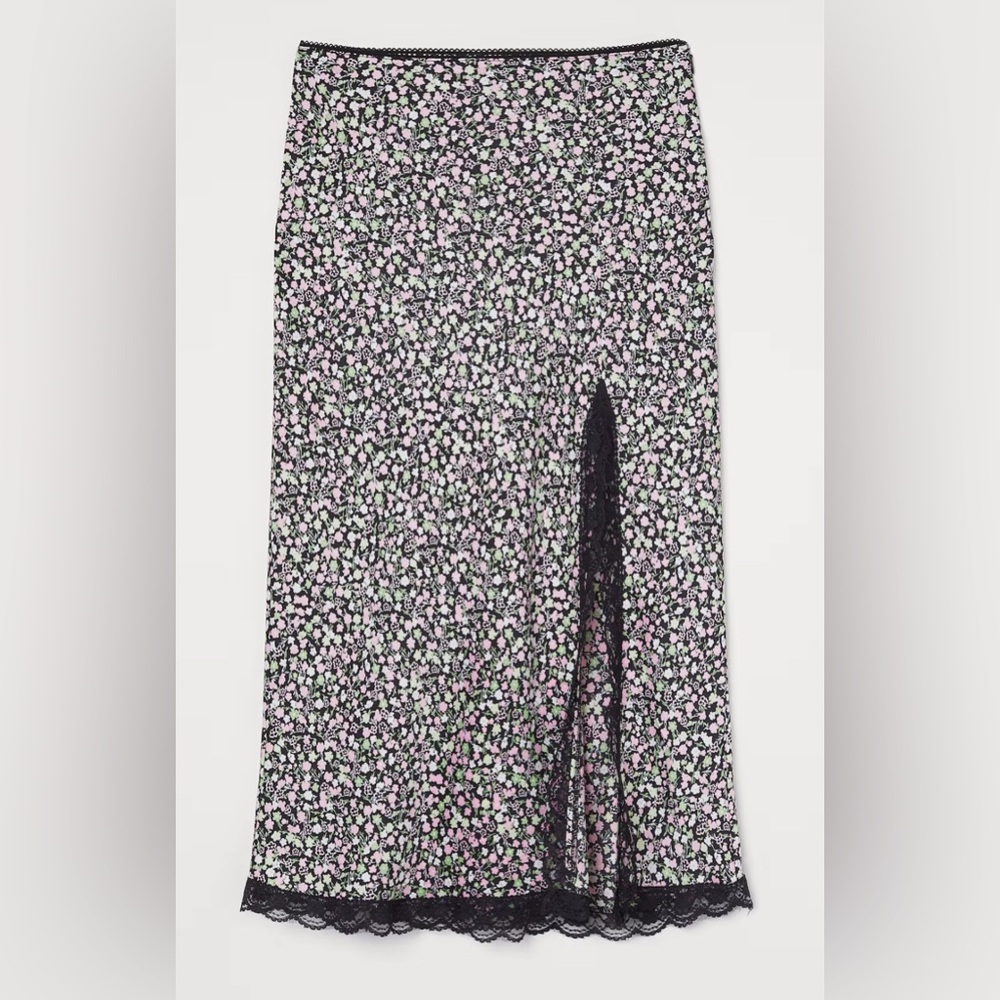 90s H&M High Waist Lace Trimmed Floral Satin Slip Skirt 90s Black‎ Floral Medium